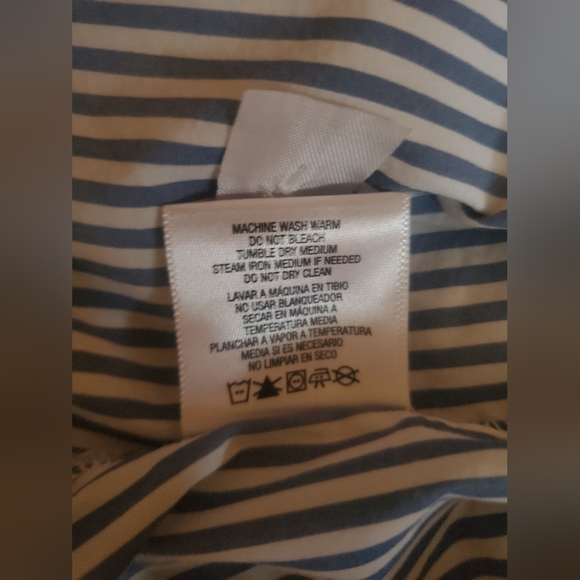 Simply Styled petites button down/up top - Picture 5 of 7